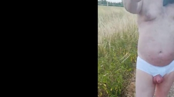 Geiler FKK Spaß in der Natur mit weißer Unterhose