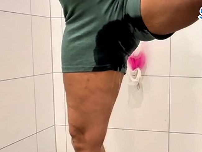 Ich habe mir in die Hose gemacht….und es war geil!