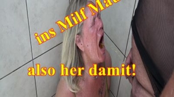 Pisse gehört ins Milf Maul also her damit!