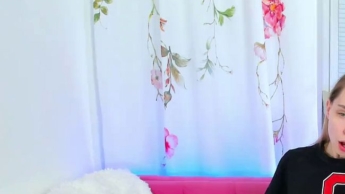 Stiefbruder hilft Stiefschwester, Videospiel mit Vibrator zu gewinnen