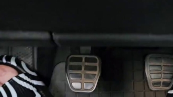 Autofahren in Schlappen