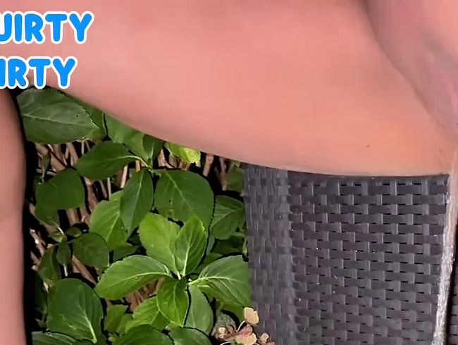 Die lauen Sommernächte bieten sich geradezu an um outdoor zu pissen.