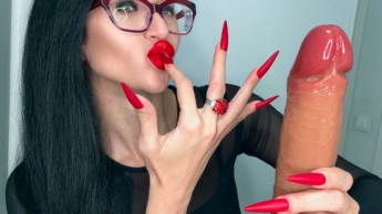 ROTE matte Farbe. Lange Nägel, Handflächen, Handjobs mit Spucke