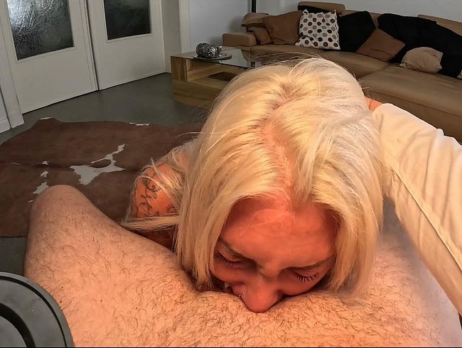 Susis tiefer devoter smoking Blowjob