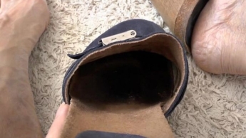 Wichse geil in meinen geschlossenen Sabot Schuh, POV, JOI