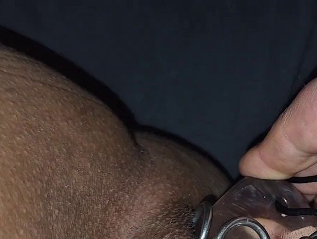 ich stopfe meine muschie mit einen geilen xxl glas dildo/Tropfen