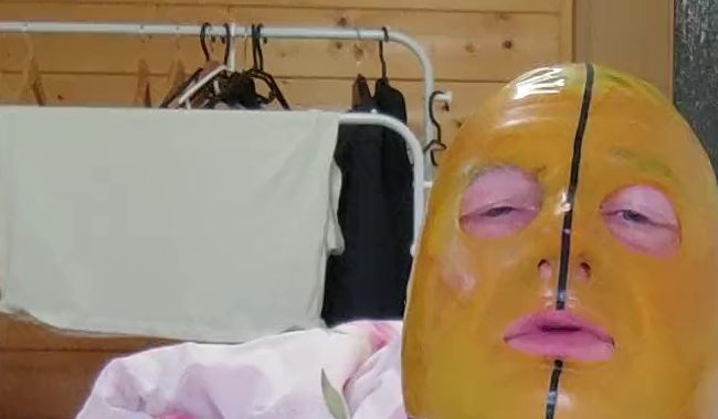 Etwas steif gemacht Teil 2… Eichelspiele…