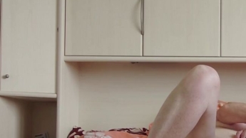 Geil mit Oma nach einem heißen Spaziergang im Bett 1