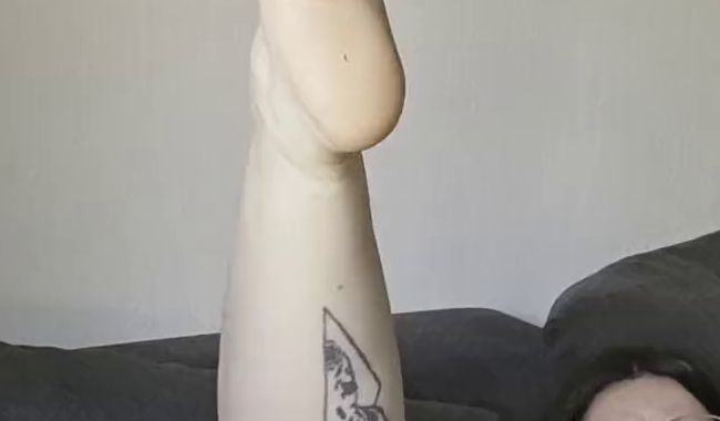 Latexhandschuhe verwöhnt den hintern :P