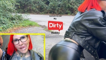 Mega Puplic!fremden geblasen abgewixxt ! Sowas machen nur echte Schlampen