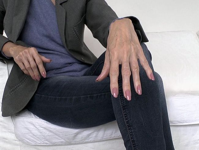 Meine langen Rosa Fingernägel machen Dich schwach, JOi, Lady Victoria