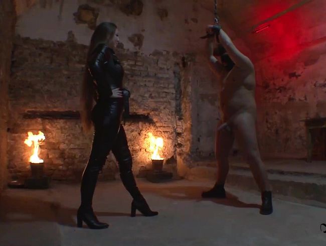 Ball-Busting-Balance