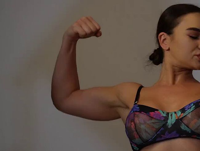 Meine Muskeln sind dazu da, angebetet zu werden