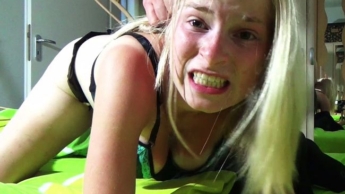 Arschvoll Für’s Masturbieren – Bild in Bild—