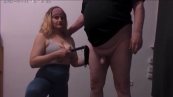 CBT mit Peitsche und Titten zeigen(Ohne ton)