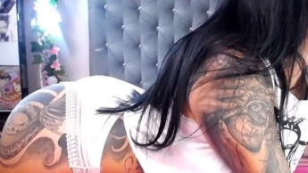 Die Kontrolle über deinen Penis übernehmen. Stiefel tragen.