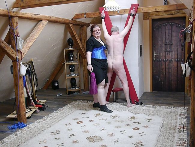 Die Lady im neuen Spielzimmer auf Zeit