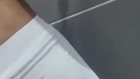 Direkt ins Hösshen gepinkelt