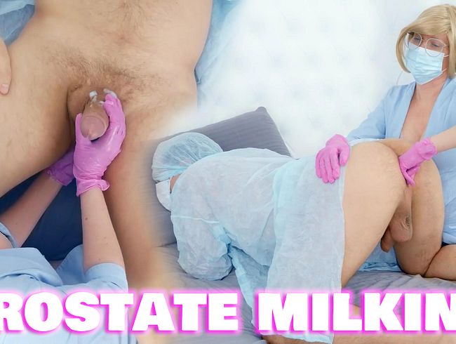 Eskalation der Prostatauntersuchung: Melken mit behandschuhten Fingern bis zum unkontrollierten Samenerguss auf rosa Latex