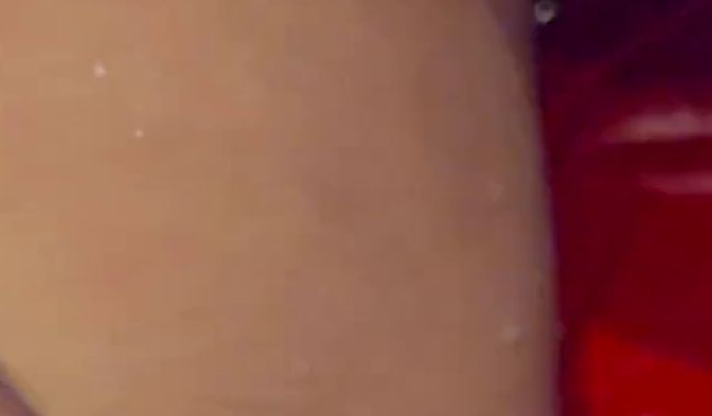 MEINE PLASTIKPUPPE-FREUNDIN VERLÄSST MICH … ABER MEIN MANN KOMMT