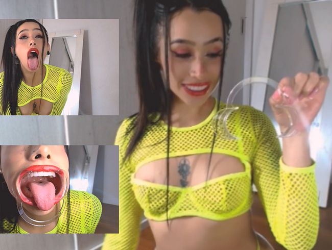 Mundfetisch mit Zahnspange