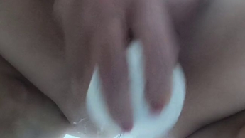 probiere mein neues Pussy-Wasserspielzeug aus