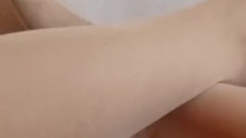 Pure Verführung in hautfarbenen Nylons