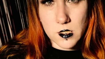 *SKLAVENAUFGABE* Fußanbetung