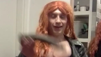 Unzensiert – Paula Solo im Bad