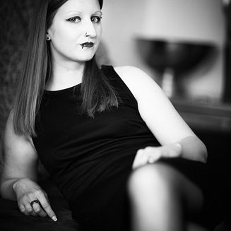 Arina-Wolf Arina-Wolf