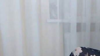 Geile, reife Stiefmutter braucht Aufmerksamkeit.