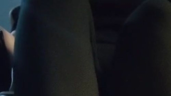 Nylonfetisch: Ich ziehe meine Nylons am Ende für dich aus