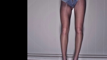 Strumpfhose und Hotpants – schöne Beine verpackt in Nylons – Du stehst auf lange sexy Beine?