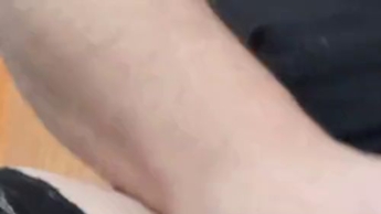 User Befehl . Reite einen Dildo. Hier ist der Beweis