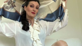 Mein neues Satin Tuch macht Dich abspritzwillig und schwach, Tücher Joi, Lady Victoria