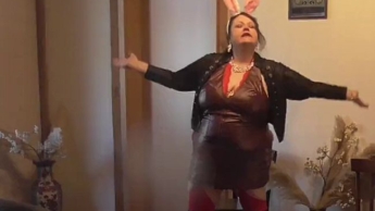 Erstes Ostern mit jessi ud mir sie steht das erste mal vor der Kamera