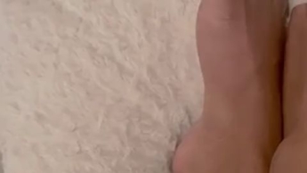 Für die Fuß und Lotion Liebhaber unter euch … .