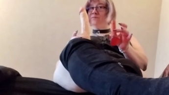 Ich lache über deinen Minischwanz